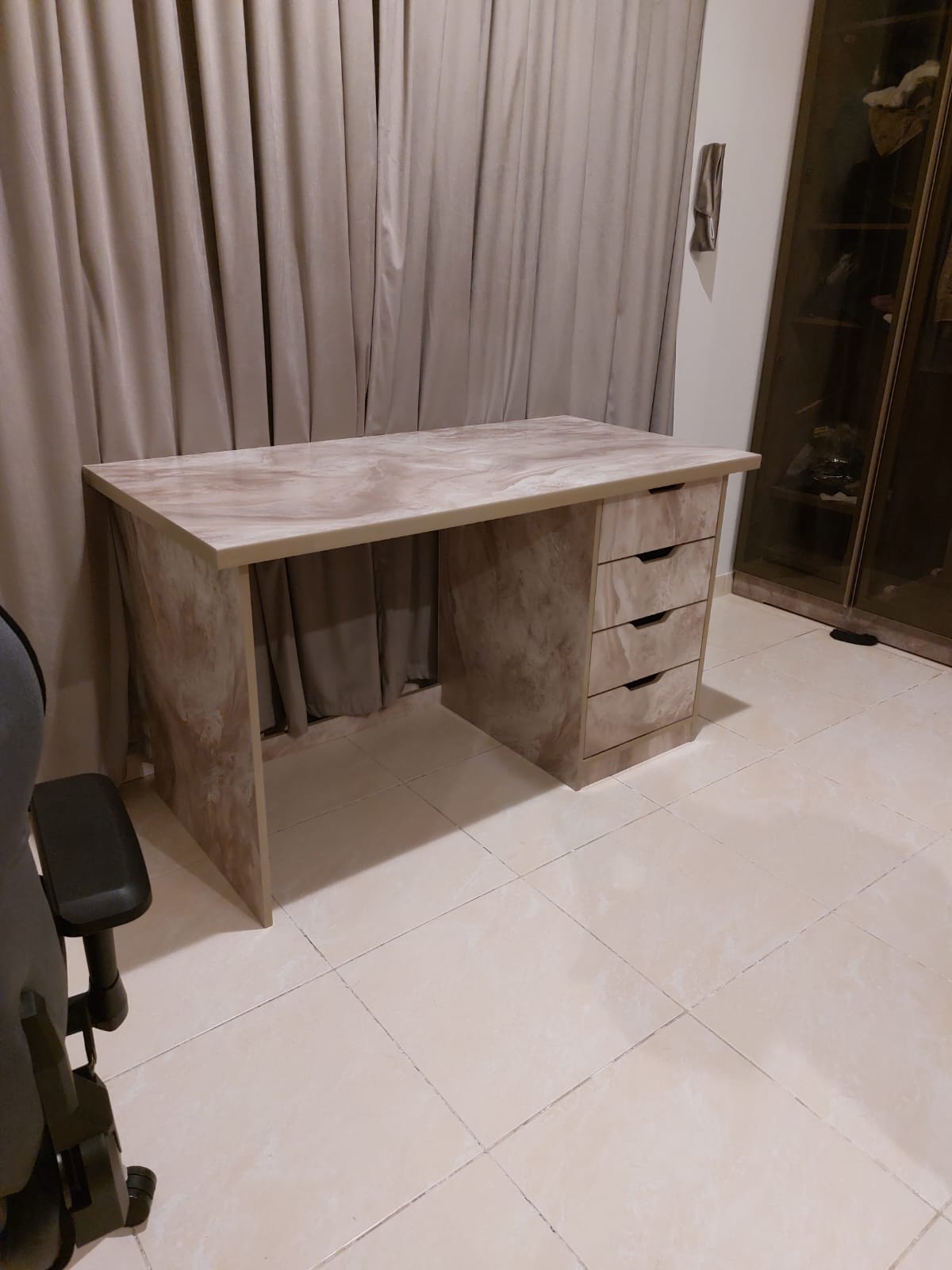 تسريحة مضيئة - ديكور منزلي في الرياض